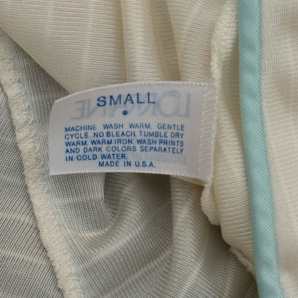 Lorraine Sz S Cream Nightgown with Floral Embroidery VGUC😊😊 - Picture 4 of 8